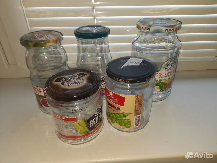 Банки с крышкой и без,разных объемов.Или меняю