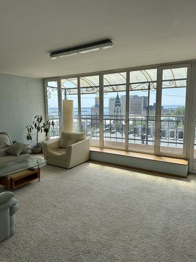 4-к. квартира, 210 м², 7/10 эт.