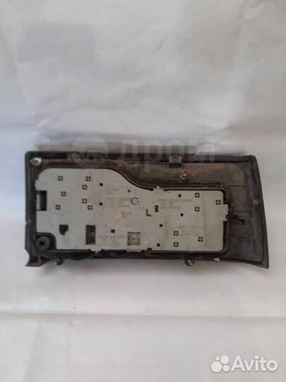 Фонарь задний левый Nissan Bluebird U11