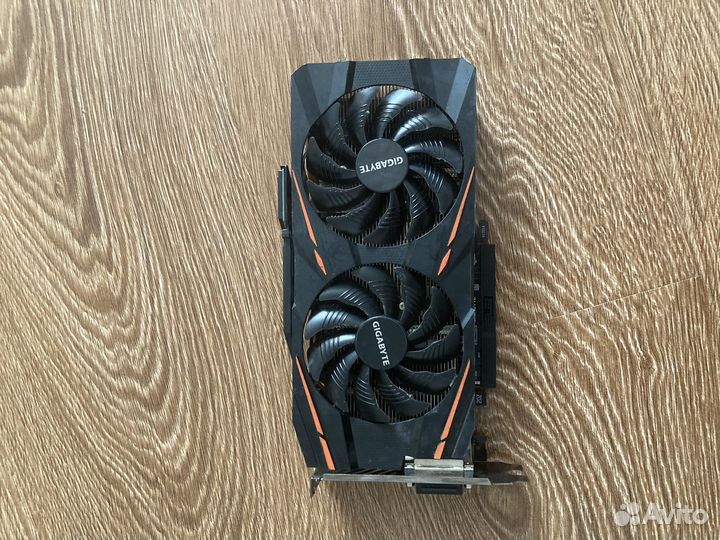 Видеокарта Radeon Gigabyte RX 570 4GB
