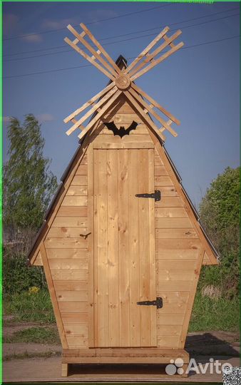 Уличный туалет деревянный SHP797