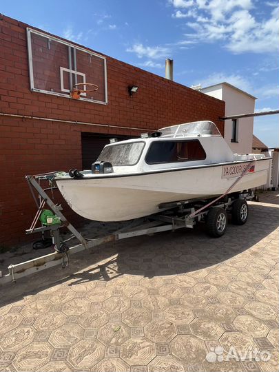 Катер Амур-2