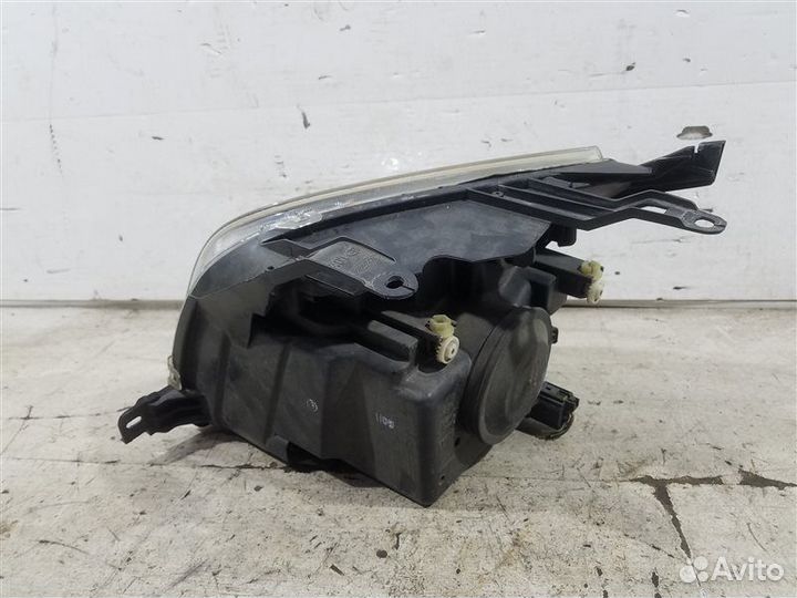 Фара правая Ford Fusion (01-12) UAV 1.4L tdci/F6JB