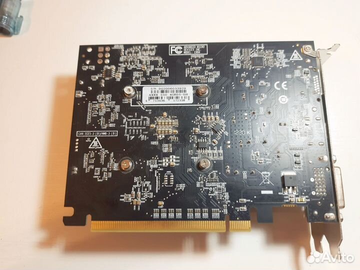 Видеокарта Radeon RX 550 4 гб