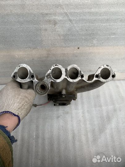 Впускной коллектор Volkswagen Gof 2/Passat B3/А80