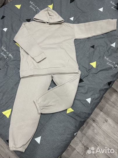 Спортивный костюм женский теплый новый