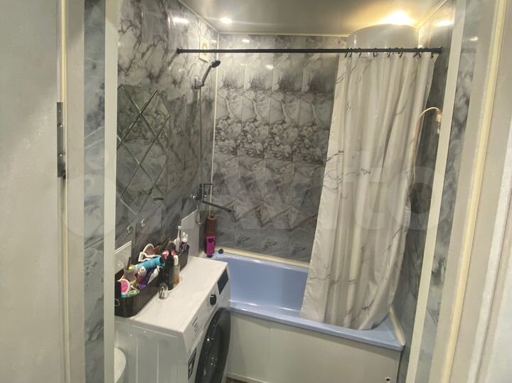 2-к. квартира, 42 м², 4/4 эт.