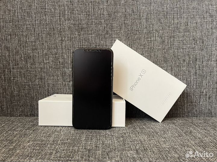 iPhone Xs, 64 ГБ
