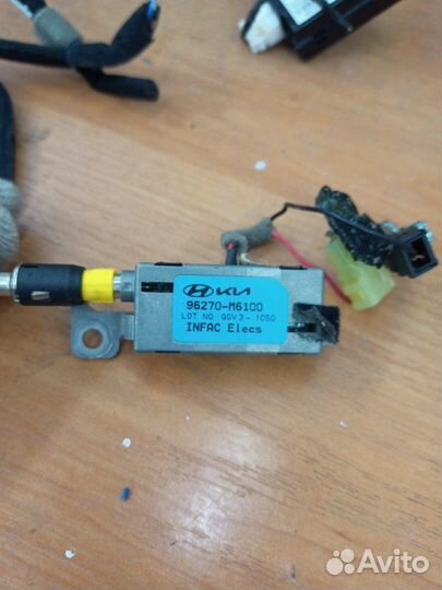 Блок управления антенной Kia Cerato 4