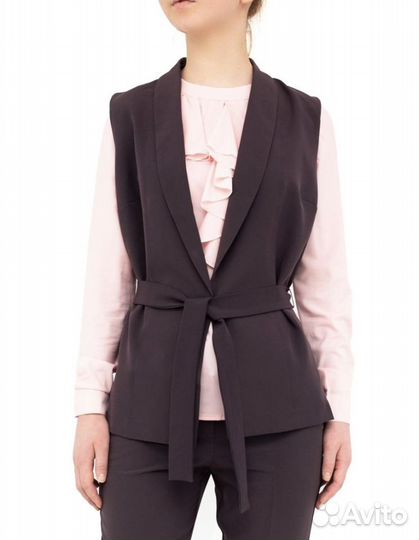 Костюм с жилетом