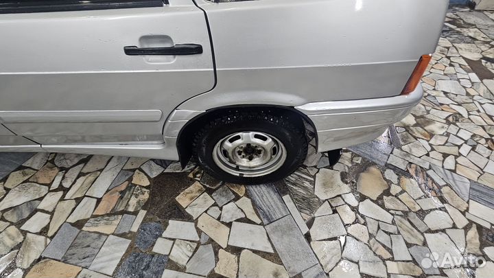 Автомобиль ваз 2114