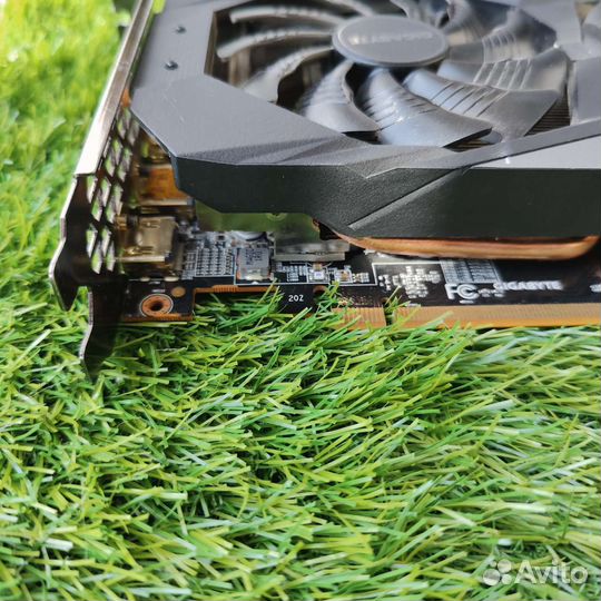 Видеокарта Gigabyte Radeon RX 5500 XT 8 гб