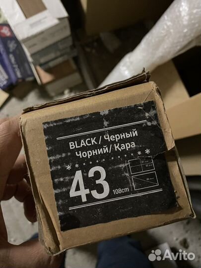 Новые металлические рамки для телевизоров Samsung