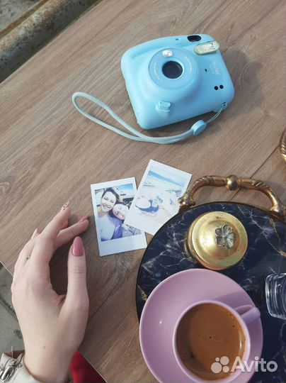 Фотоаппарат моментальной печати instax mini 11