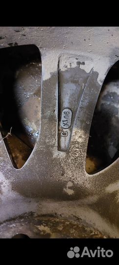 Зимние шины с дисками Nitto NT90W 235/65 R18