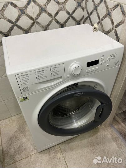 Стиральная машина автомат Hotpoint-Ariston