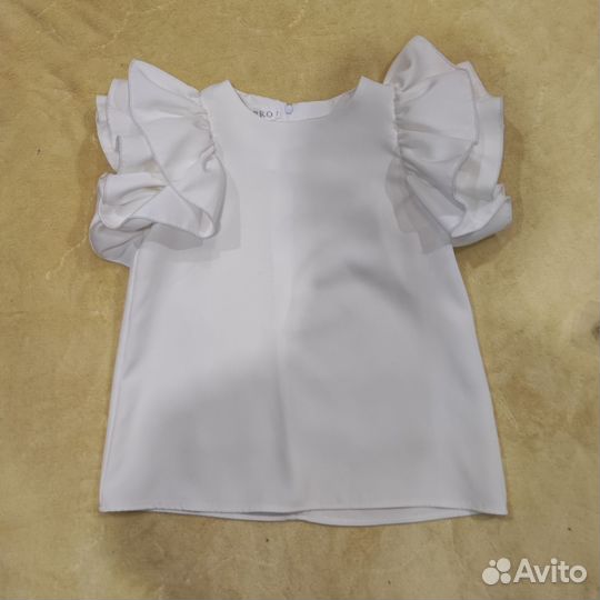 Блузка нарядная для девочки