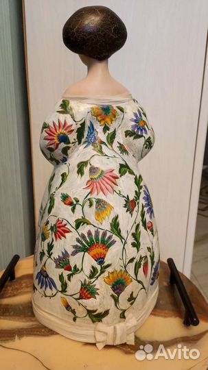 Кукла фарфоровая коллекционная