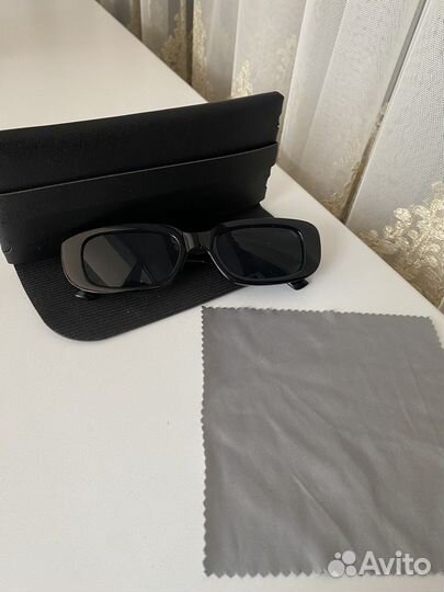 Солнцезащитные очки