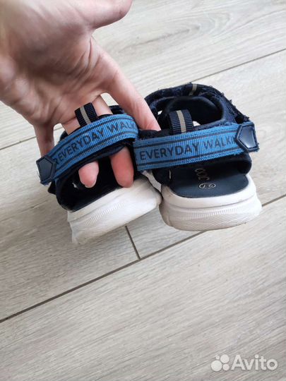 Сандали 27 размер