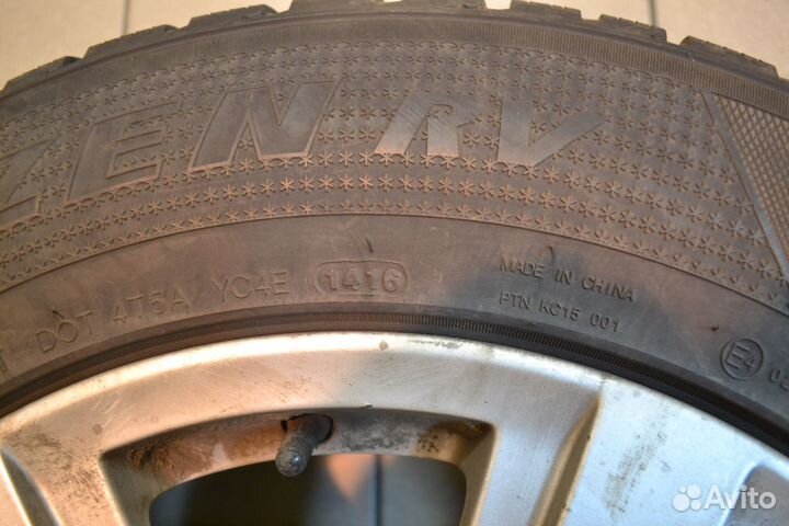 Kumho I'Zen RV Asymmetric 235/65 R17 108H