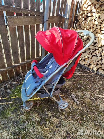 Прогулочная коляска