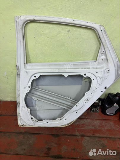 Дверь задняя правая hyundai sonata 8