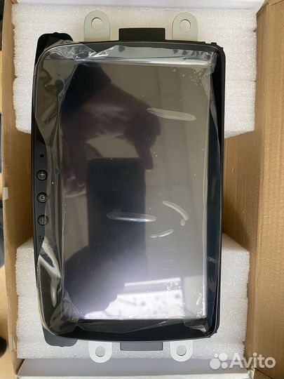 Магнитола LADA Renaut