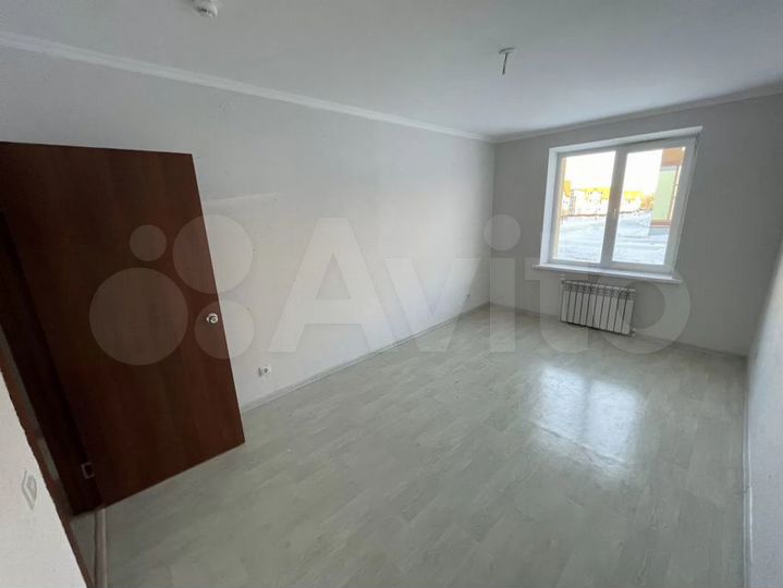 3-к. квартира, 72 м², 1/3 эт.