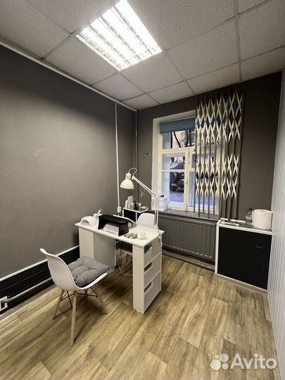 Аренда места мастера маникюра