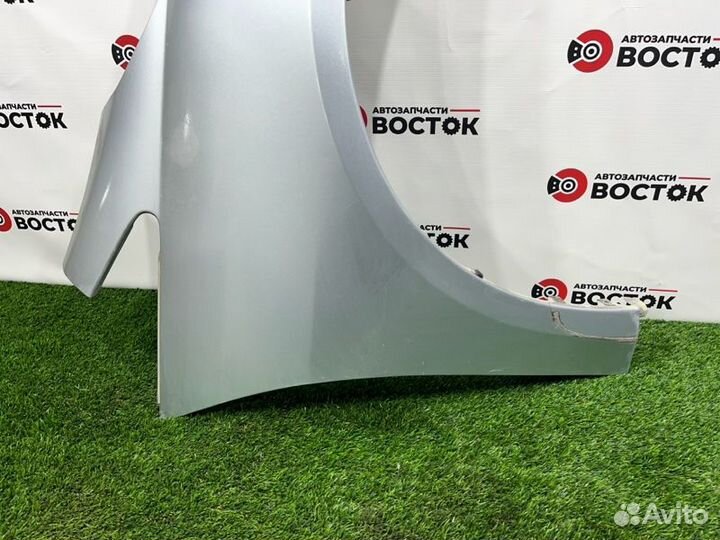 Крыло переднее правое Mitsubishi Grandis NA4W