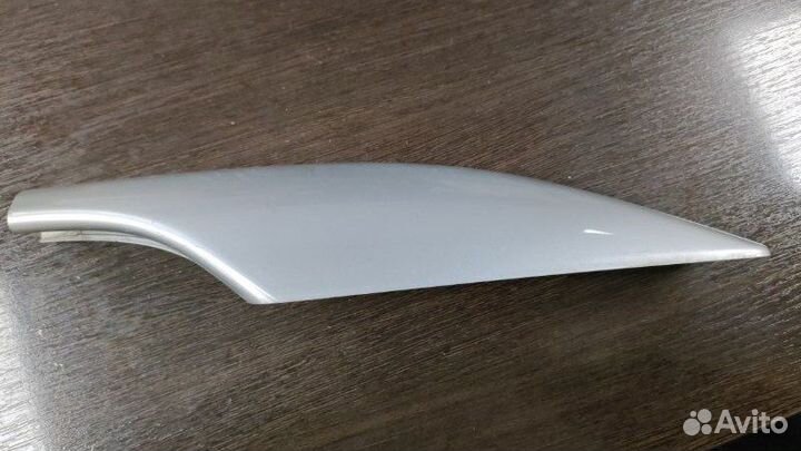 Заглушка рейлинга задняя левая Infiniti Ex35 1