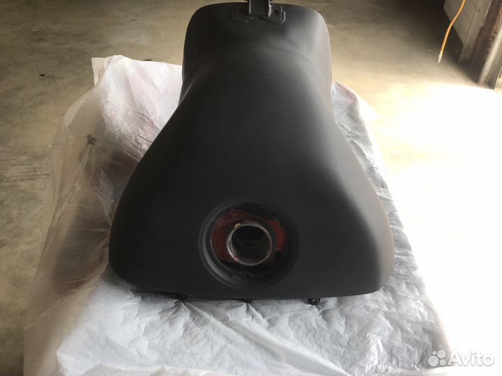 Бензобак для Kawasaki Ninja ZX6R 05-06 года