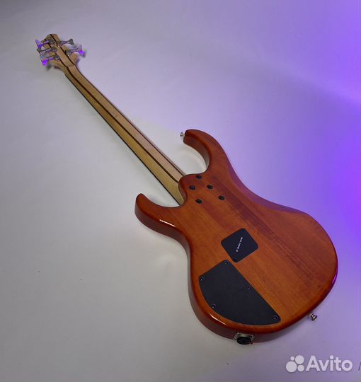 Бас 5 струн Ibanez BTB405 QM + кейс