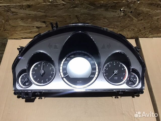 Панель приборов Mercedes e-class w212