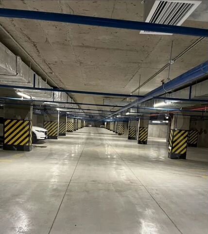 Машиноместо, 13 м²