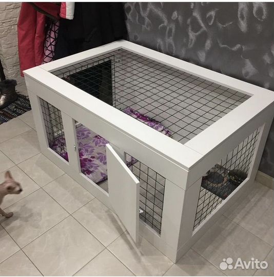 Клетка, вольер