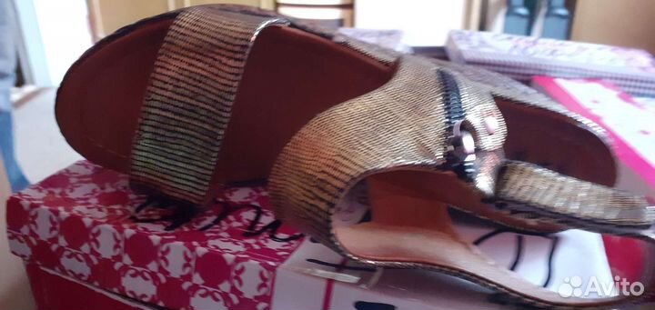 Обувь женская