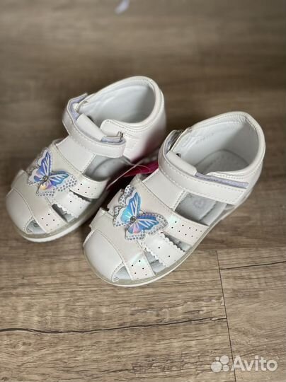Босоножки для девочки
