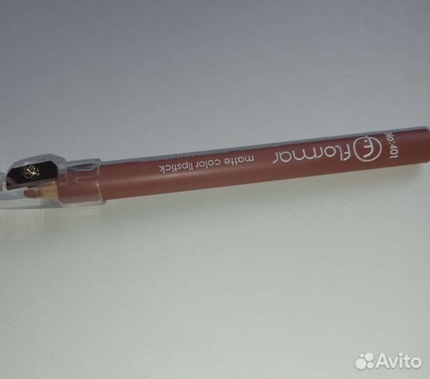 Карандаш для губ