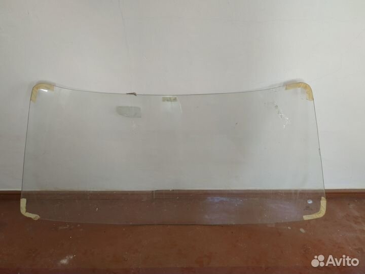 Продам лобовое стекло на иж 2117