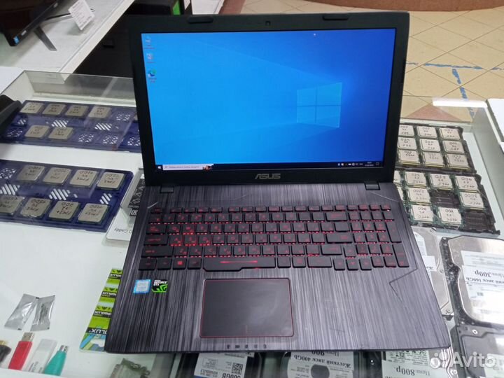 Игровой ноутбук Asus (Core i5-7300HQ/GTX1050)