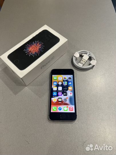 iPhone SE, 16 ГБ