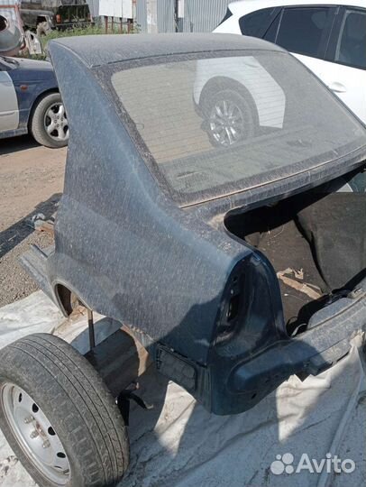 Задняя часть кузова Рено Логан 1