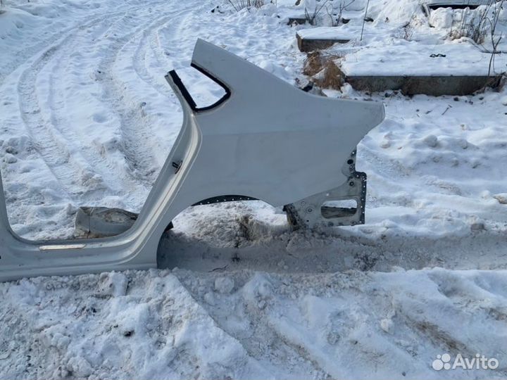 Боковина кузова Volkswagen Polo sedan (MK5) cfna