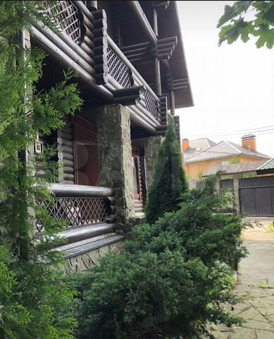 Дом 600 м² на участке 19 сот.