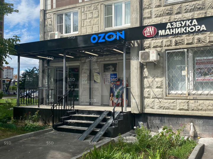 Продам торговое помещение, 293 м²