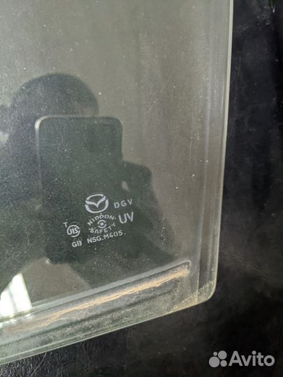 Стекло боковое переднее левое Mazda CX 7 оригинал