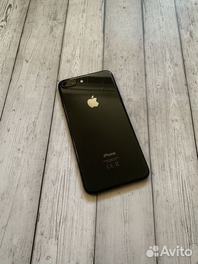iPhone 8 Plus, 64 ГБ