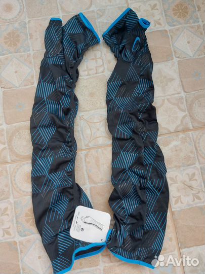 Перчатки nike спортивные, женские. Новые